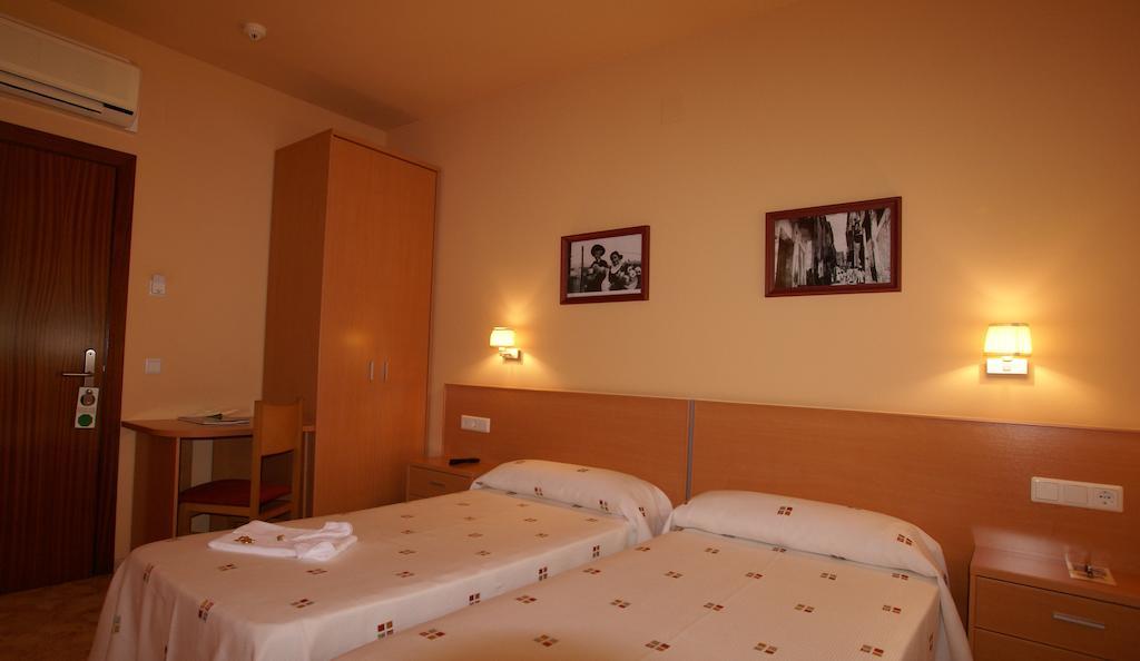Hotel Mont-Roig Mont-roig del Camp Exterior photo